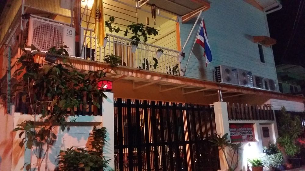 فندق جوثارات هوم فرا ناخون سي أيوتثايا المظهر الخارجي الصورة